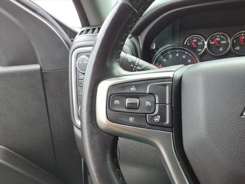 Used 2022 Chevrolet Silverado 1500 LT AWD/4WD image 22