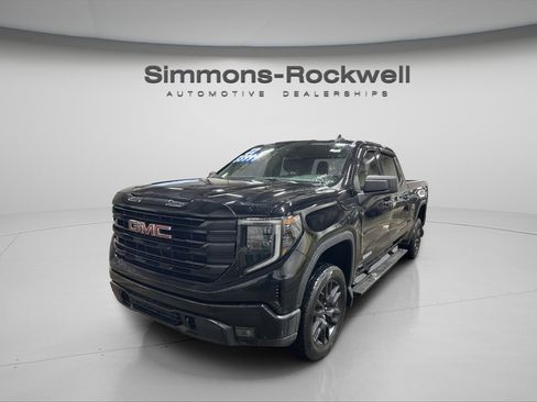 Used 2022 GMC Sierra 1500 Elevation image 4
