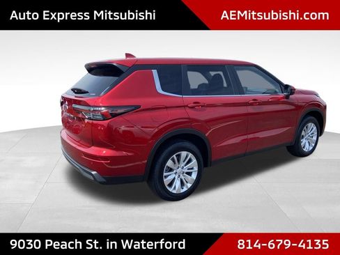 New 2026 Mitsubishi Outlander ES AWD/4WD image 7