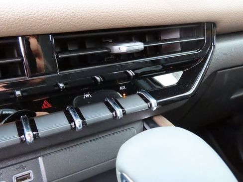 Used 2022 GMC Hummer EV Edition 1 w/ LPO, Illumination Package image 41