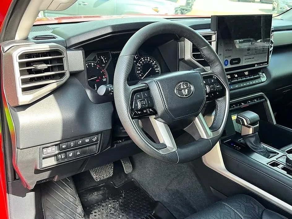 Used 2023 Toyota Tundra Limited AWD/4WD image 17