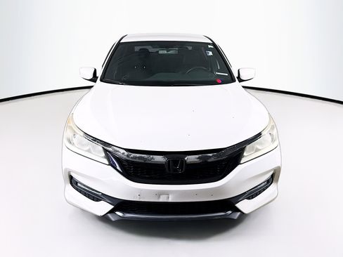 Used 2017 Honda Accord Sport Special Edition image 3