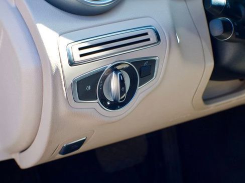 Used 2015 Mercedes-Benz C 300 4MATIC Sedan image 36