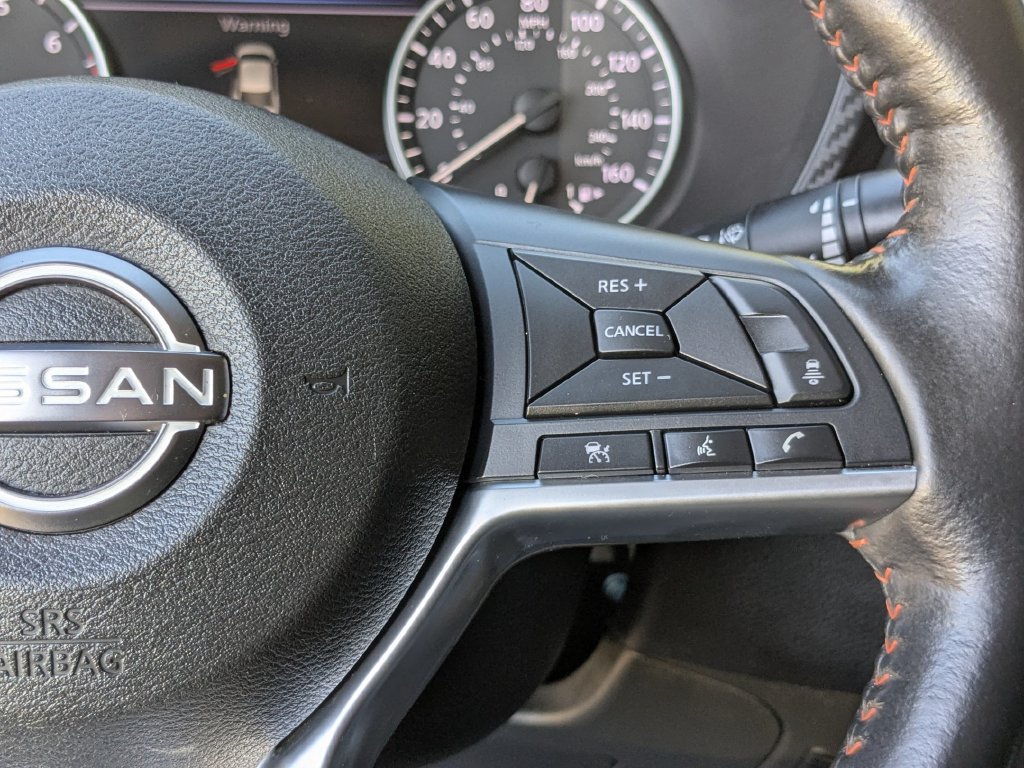 Used 2024 Nissan Sentra SR w/ SR Premium Package FWD image 17