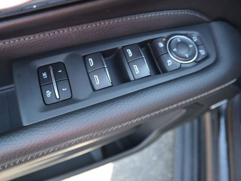 Used 2021 GMC Yukon Denali image 19