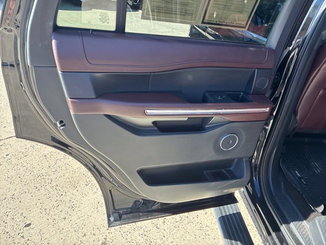 Used 2023 Ford Expedition Limited RWD image 64