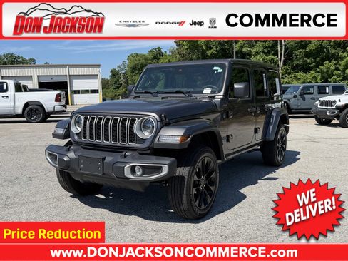 Used 2025 Jeep Wrangler Unlimited Sahara w/ Safety Group AWD/4WD image 1