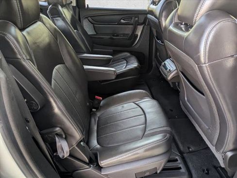 Used 2015 Chevrolet Traverse LTZ image 23