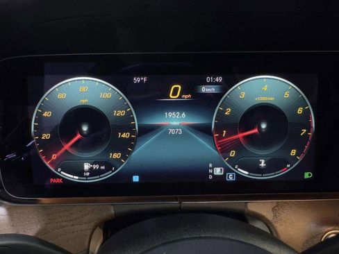 Used 2022 Mercedes-Benz E 350 Sedan image 29