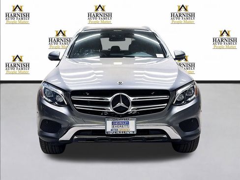 Used 2018 Mercedes-Benz GLC 300 4MATIC image 2