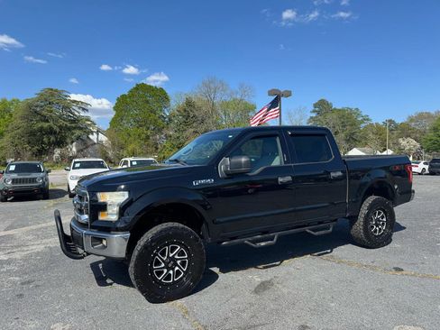 Used 2017 Ford F150 XLT image 9