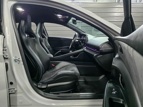 Used 2025 Hyundai Elantra N image 14