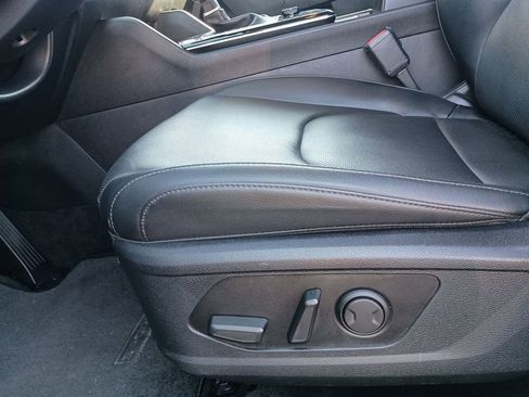 Certified 2024 Kia Sportage EX image 18