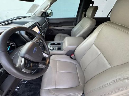 Used 2020 Ford Expedition XLT w/ Equipment Group 202A RWD image 28