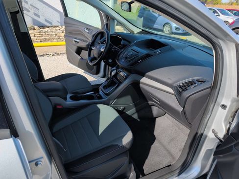 Used 2016 Ford C-MAX SE image 15