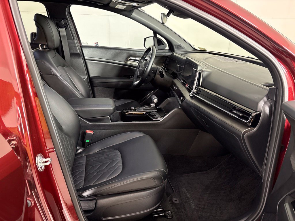 Used 2025 Kia Sportage X-Line w/ Premium Package AWD/4WD image 16