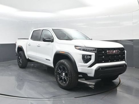 Used 2024 GMC Canyon Elevation w/ Convenience Package RWD image 2