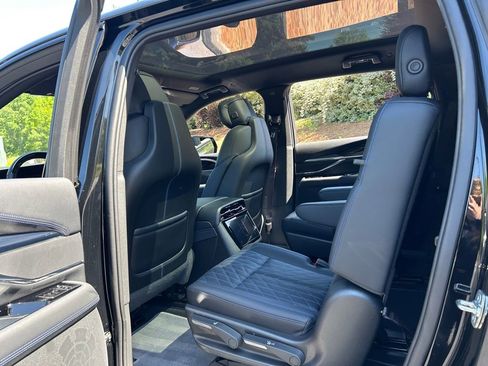 Used 2025 Cadillac Escalade IQ Sport 1 image 41