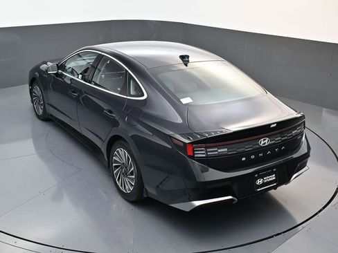 Certified 2025 Hyundai Sonata SEL image 17
