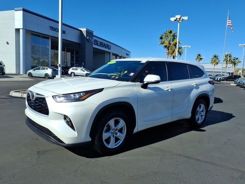 Used 2020 Toyota Highlander L image 7