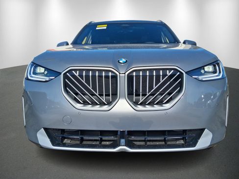 New 2026 BMW X3 xDrive30 w/ Convenience Package image 2