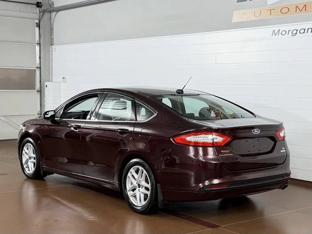Used 2013 Ford Fusion SE FWD image 5
