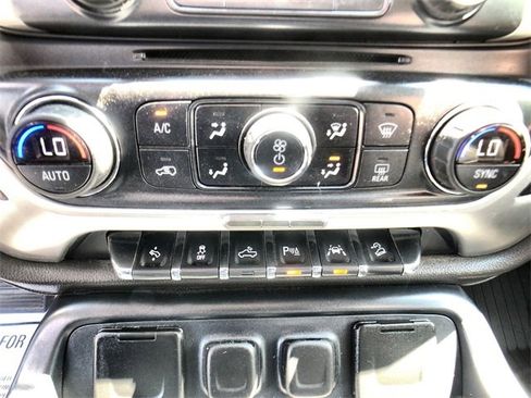 Used 2017 GMC Sierra 1500 SLT image 19