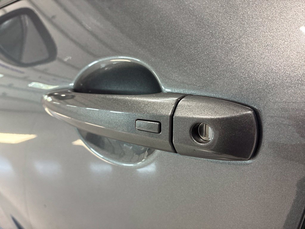 Used 2024 Nissan Rogue SV FWD image 12