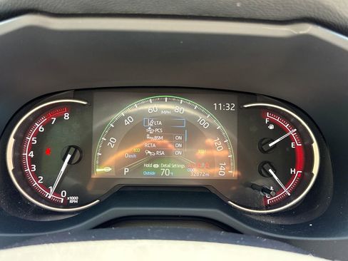 Used 2025 Toyota RAV4 XLE FWD image 21