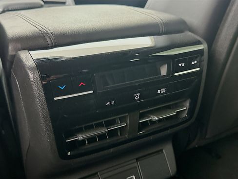 Used 2023 Acura MDX SH-AWD image 27