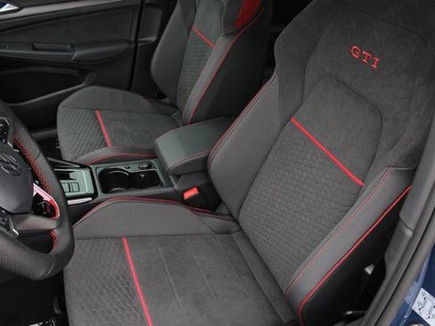 New 2026 Volkswagen GTI SE image 4