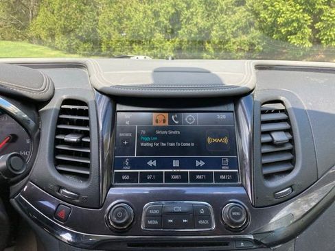 Used 2014 Chevrolet Impala LT w/ Convenience Package FWD image 6