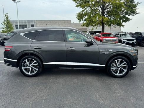 Certified 2026 Genesis GV80 2.5T Advanced AWD/4WD image 2