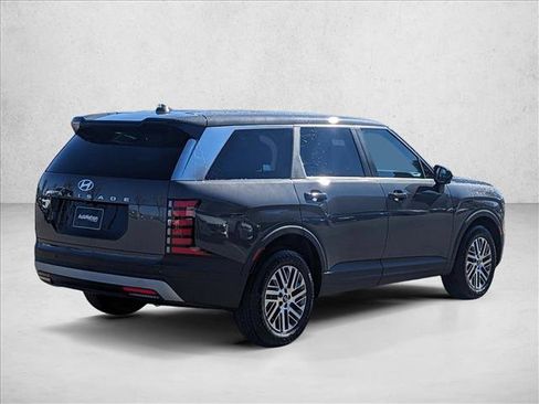 New 2026 Hyundai Palisade SE image 2