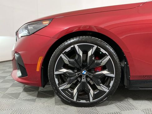 Certified 2025 BMW 530i xDrive w/ Executive Package image 8