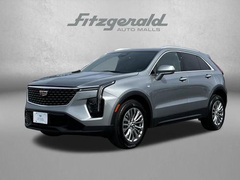 Certified 2024 Cadillac XT4 Premium Luxury w/ Cold Weather Package image 2
