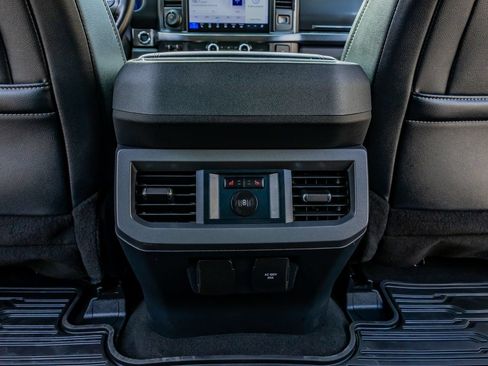 Used 2024 Ford F350 Lariat w/ Lariat Ultimate Package AWD/4WD image 34