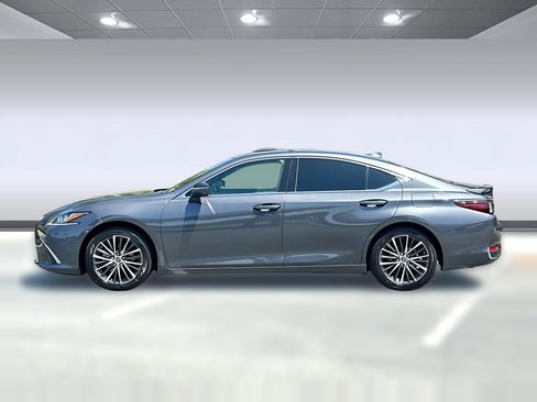Certified 2023 Lexus ES 300h w/ Premium Package FWD image 2