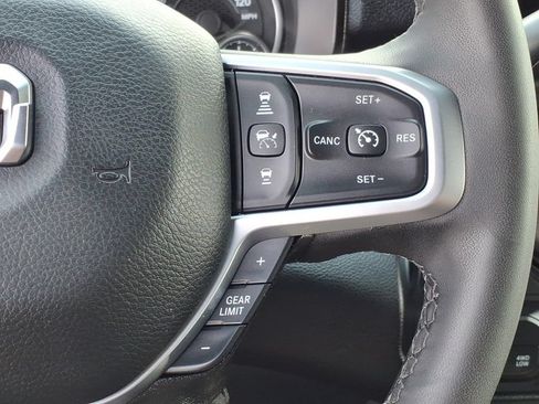 Used 2025 RAM 2500 Big Horn AWD/4WD image 9