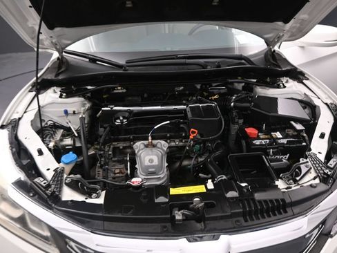Used 2017 Honda Accord EX image 15