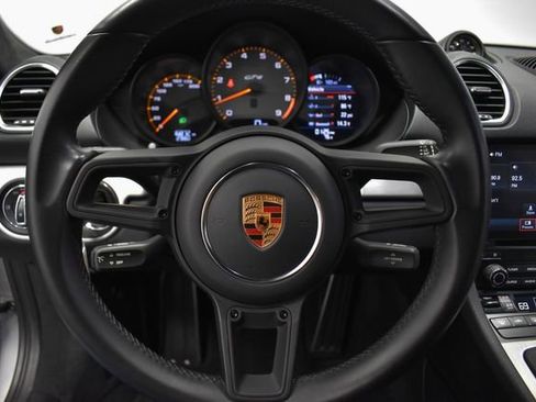 Used 2022 Porsche 718 Cayman GT4 image 12