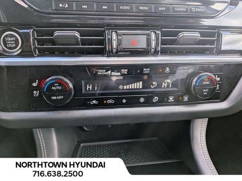 Used 2022 Nissan Pathfinder Platinum image 23