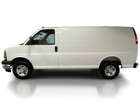 Used 2025 Chevrolet Express 2500 w/ Driver Convenience Package RWD image 2