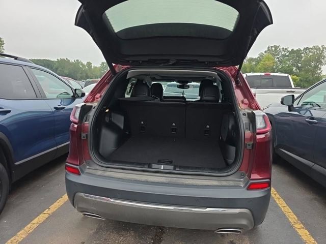 Used 2020 Jeep Cherokee Limited AWD/4WD image 5