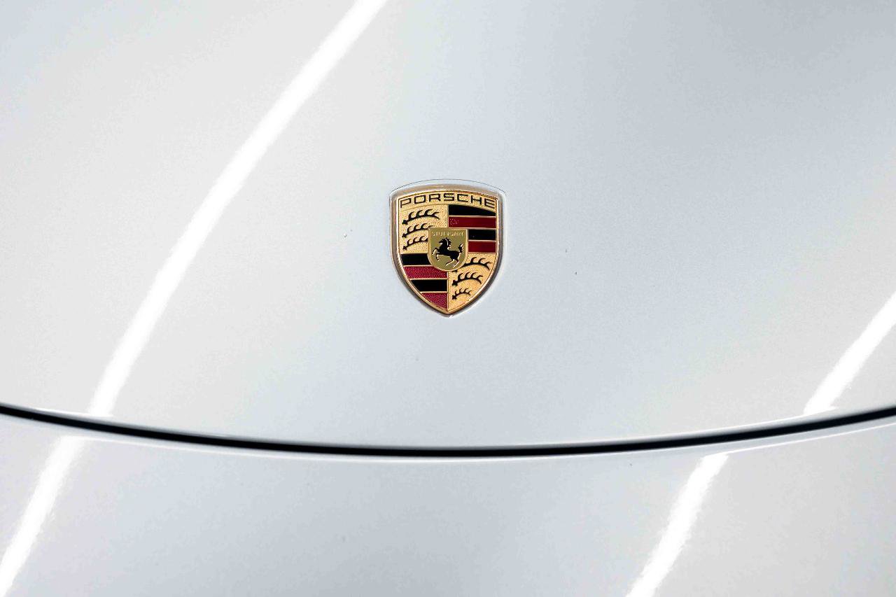 Used 2017 Porsche 911 4 Coupe AWD/4WD image 16