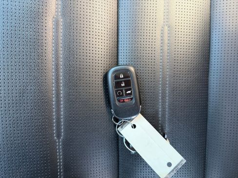 Used 2024 Honda CR-V EX-L image 10