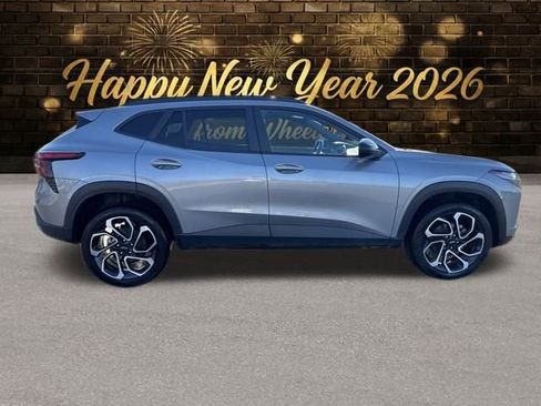 Used 2024 Chevrolet Trax RS image 8