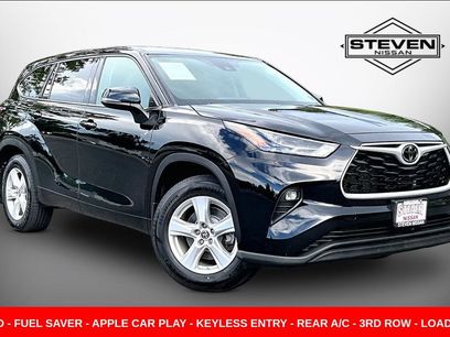 Used 2022 Toyota Highlander LE
