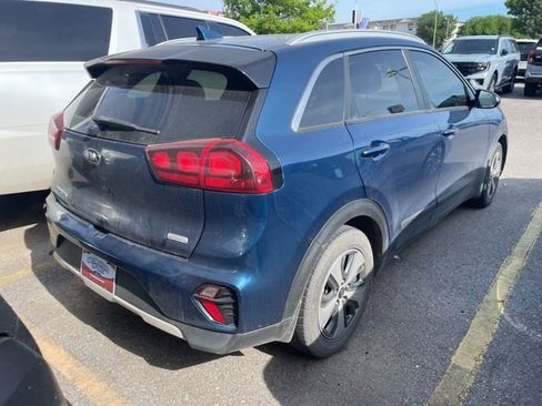 Used 2020 Kia Niro LX FWD image 5