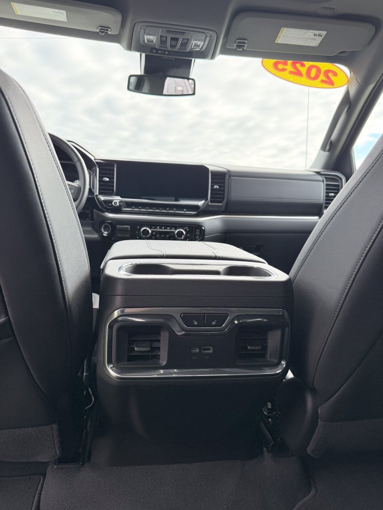 Used 2025 GMC Sierra 1500 SLT w/ SLT Premium Plus Package AWD/4WD image 31